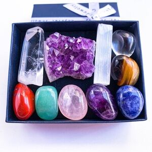 Boxed Gemstone Gift Set, Amethyst, Clear Quartz, Selenite, Crystal Charka Set